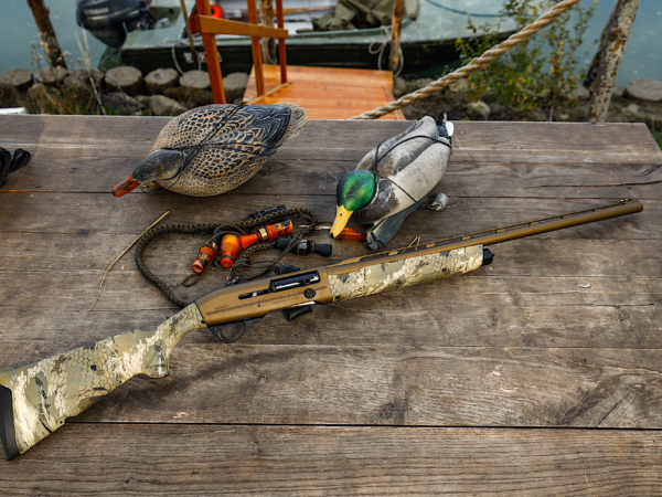 Galleria Waterfowl hunting with the camo semi automatic shotguns affinity 3.5 elite cobalt and bronze